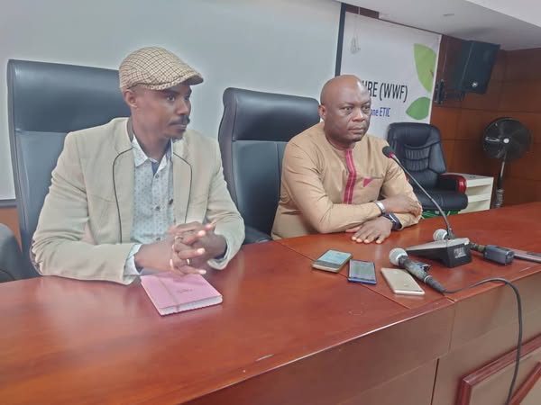 CONGO/ÉCONOMIE: RENFORCER L’INTERDICTION D’EXPORTATION DES GRUMES POUR UNE TRANSFORMATION LOCALE EFFECTIVE